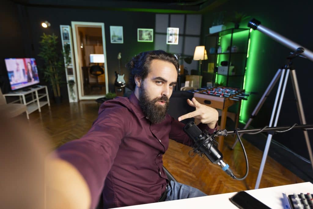 2026 Esports Media Landscape: Streamers & Creators Changing the Game